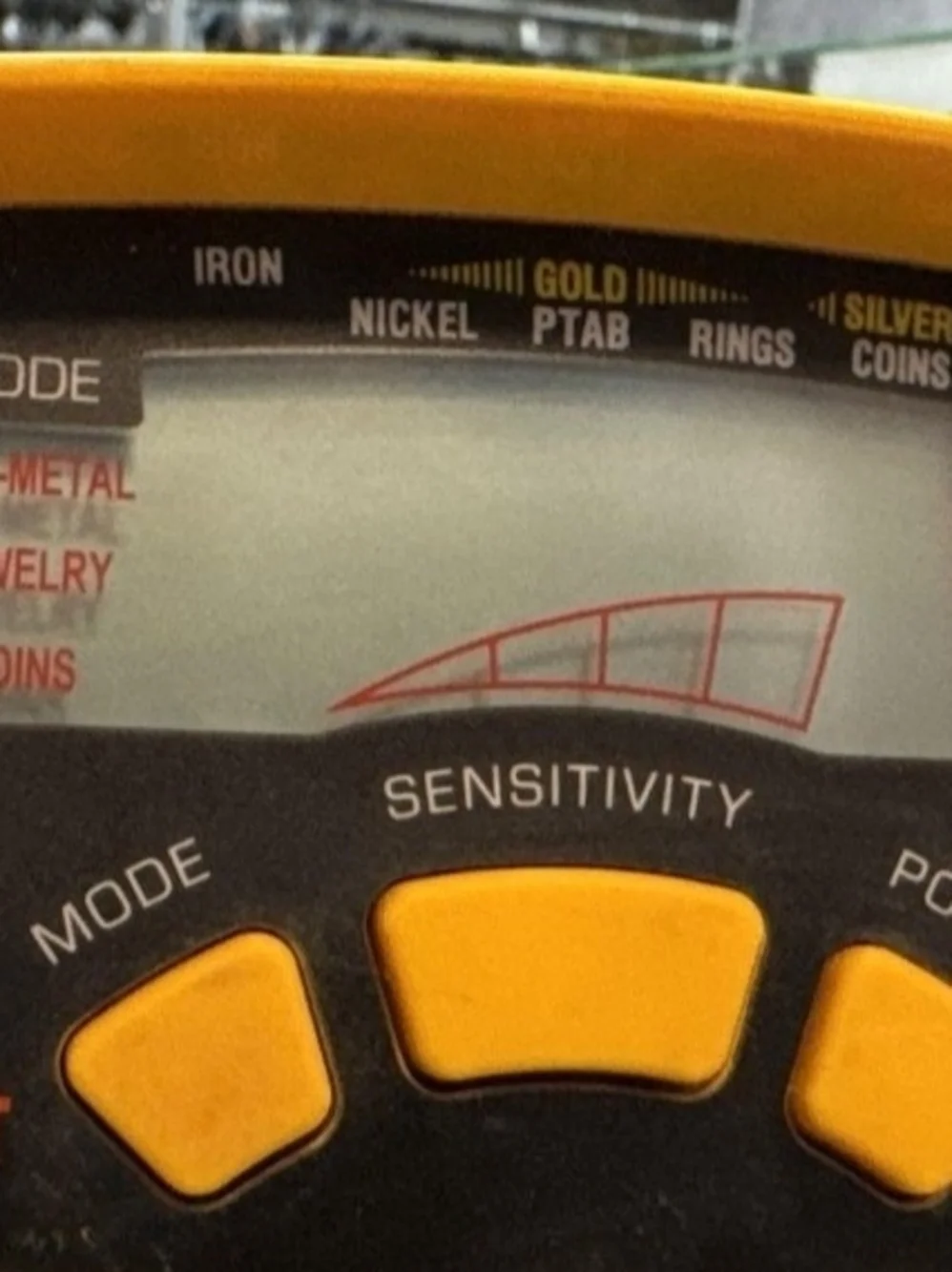 ACE 150 Metal Detector in Yellow